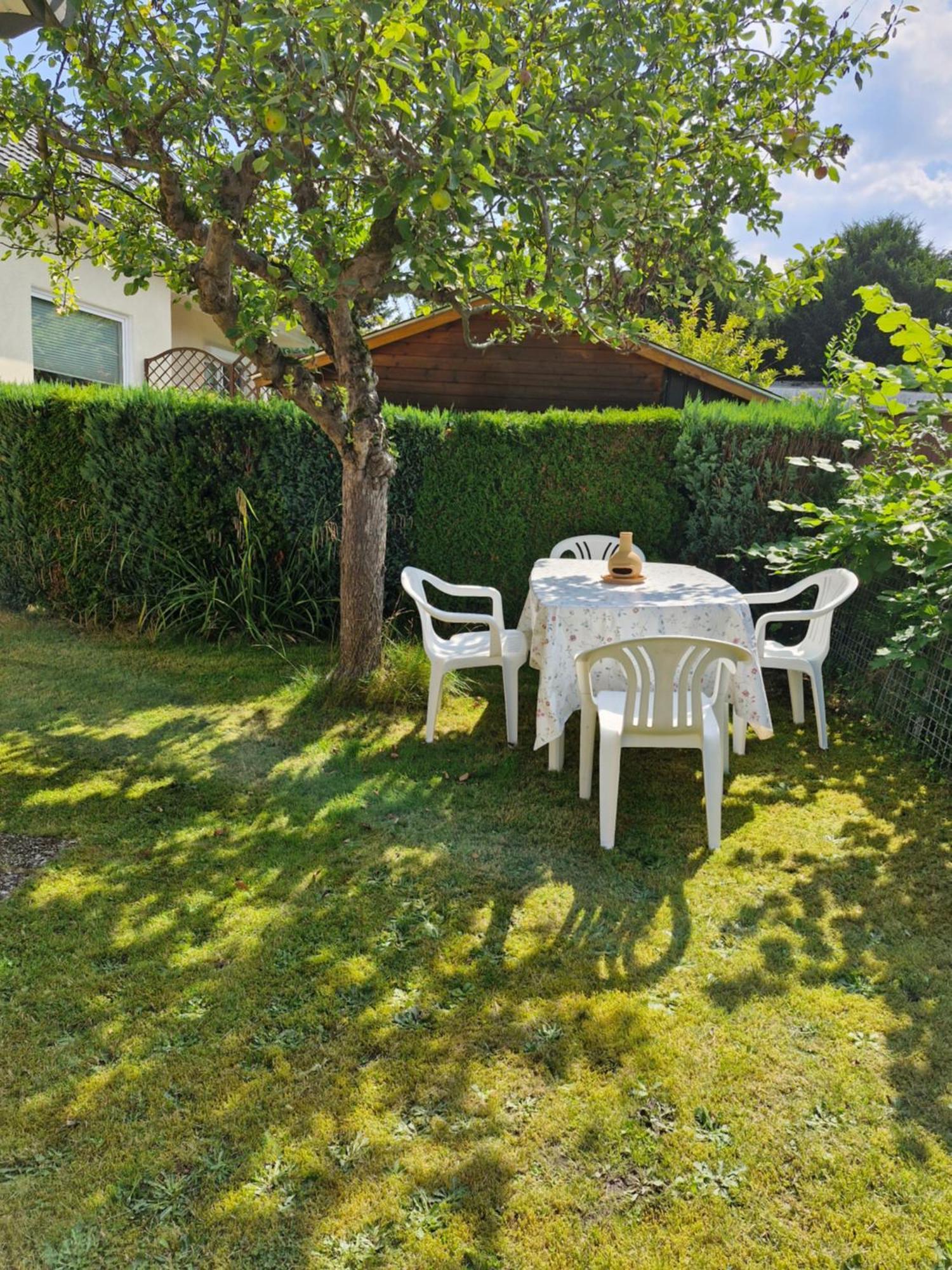 Komfortables Einzelhaus Mit Garten Halstenbek Exterior foto